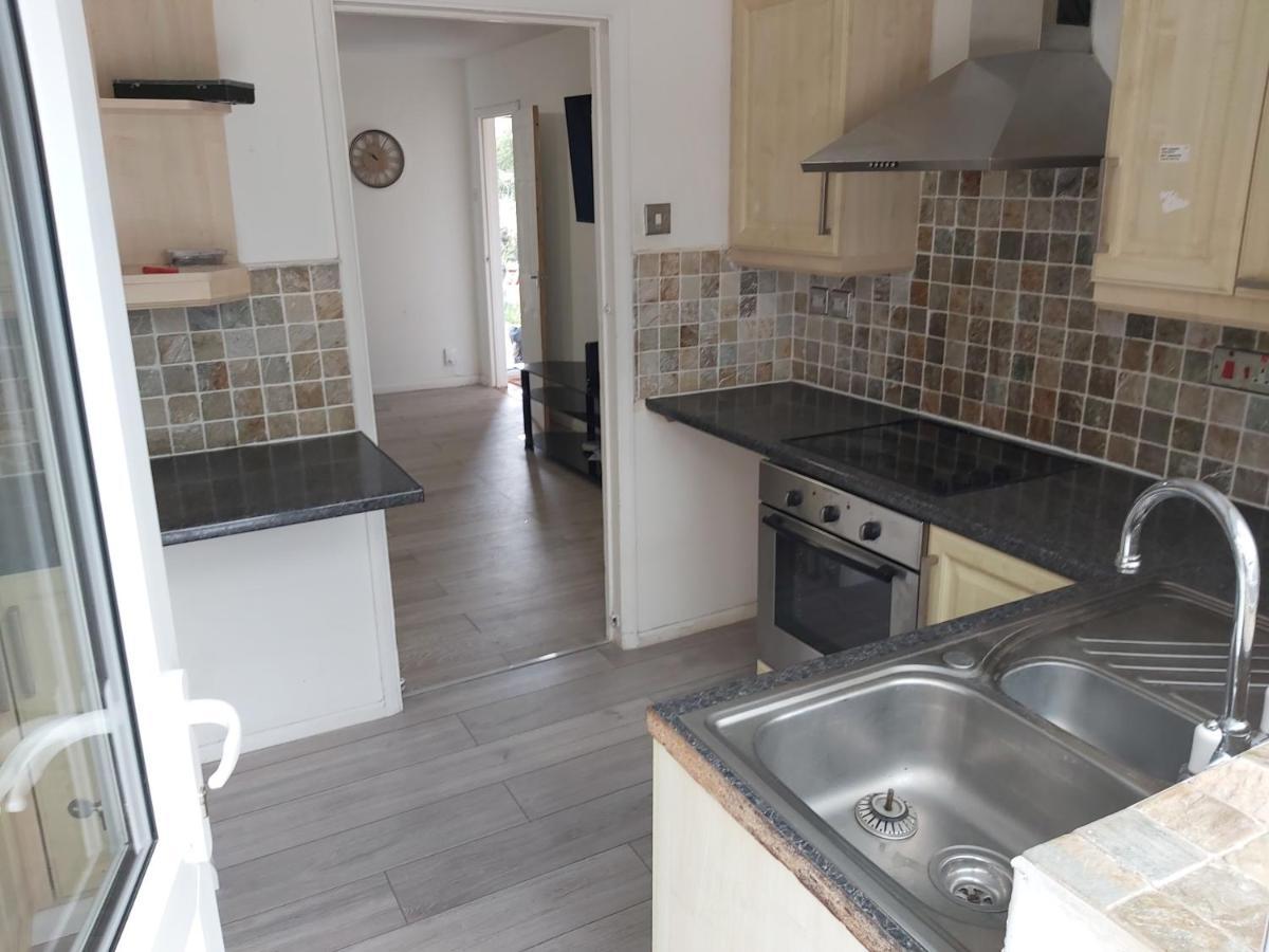 شقة 52 Fenwick Road, Houghton Regis, Dunstable المظهر الخارجي الصورة