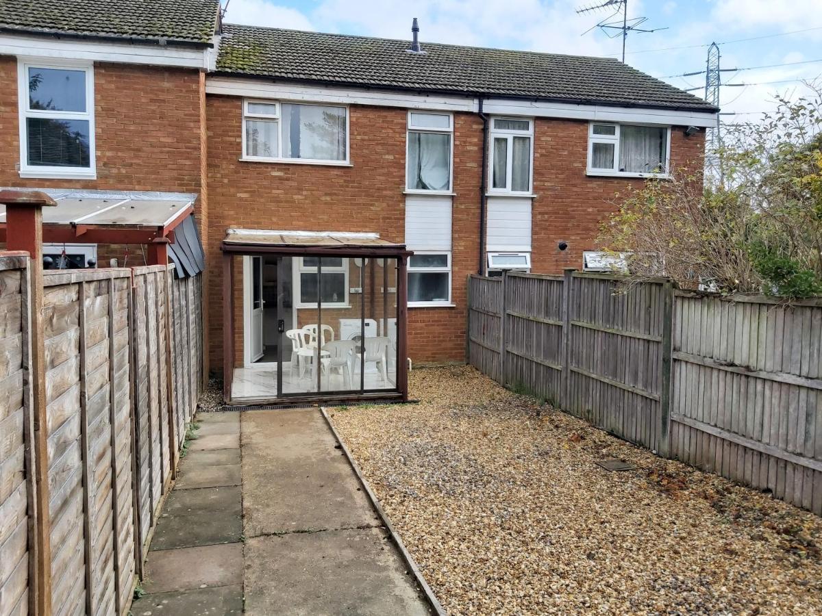 شقة 52 Fenwick Road, Houghton Regis, Dunstable المظهر الخارجي الصورة